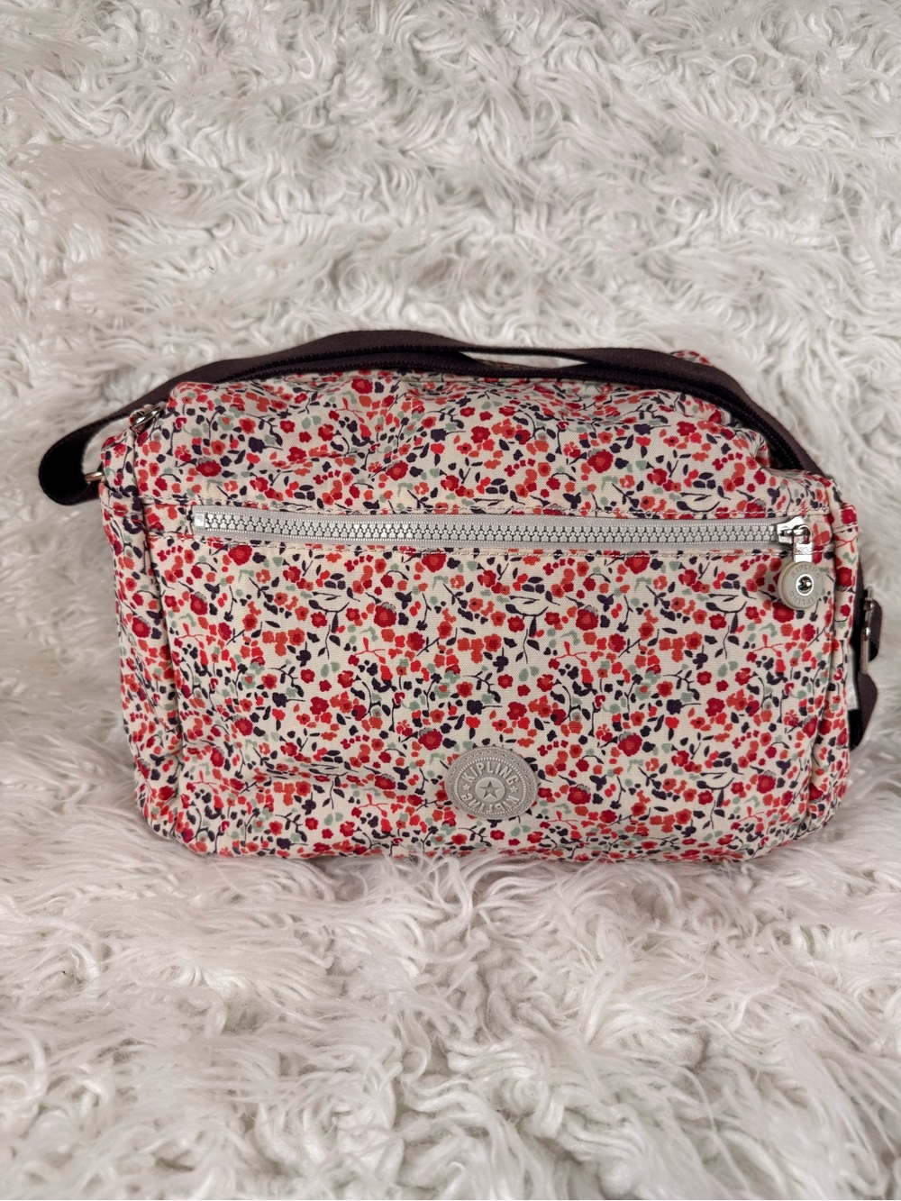 Kipling Small Floral Cosmetic Crossbody in Cream and Red